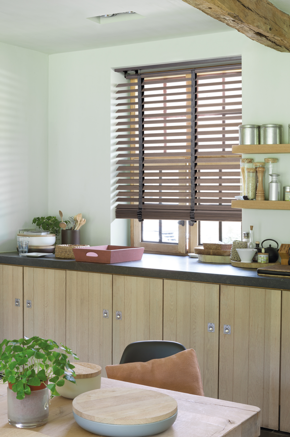 Houten Jaloezieën op Maat – Luxe Raamdecoratie in Alle Kleuren | Direct van de Fabriek | DER Wonen - Afbeelding 2